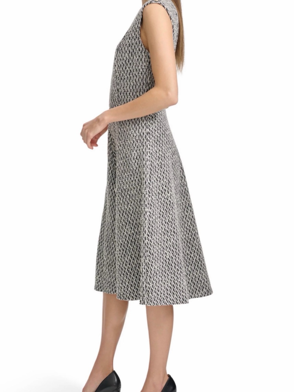 Sleeveless Black & White V-Neck A-Line Dress
